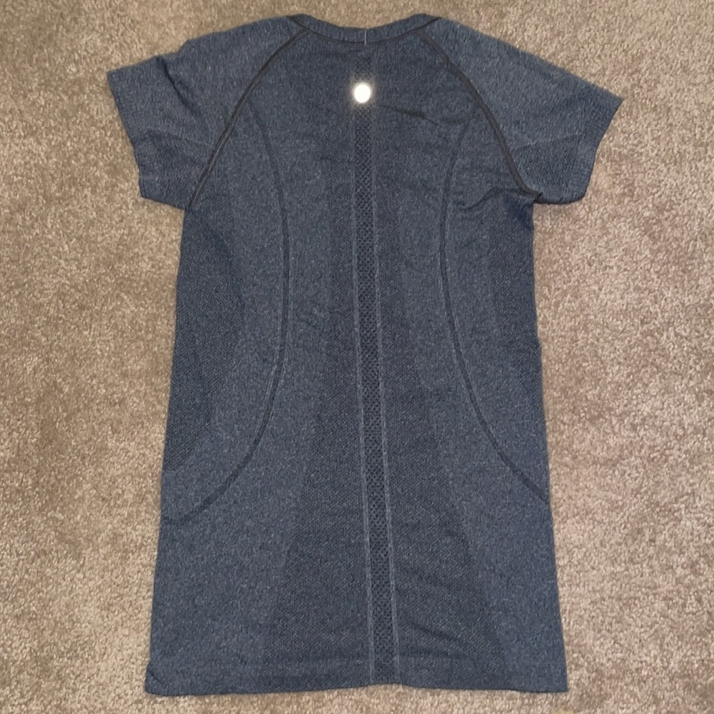 Lululemon Swiftly Ss, Gray, Size 6 - image 2